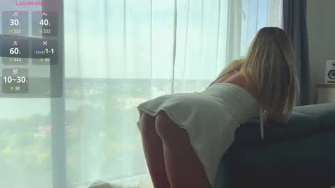 Snapshot of naughtystyle69 chatting on 11, 9, 2025 Lara Ryan online show from 11, 9, 2025