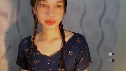 Snapshot of naughtysunshinepinay chatting on 24, 4, 2026 Celine online show from 24, 4, 2026