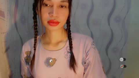 Snapshot of naughtysunshinepinay chatting on 27, 4, 2026 Celine online show from 27, 4, 2026