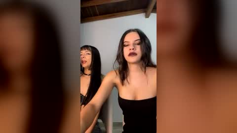 Snapshot of naugthy_cameron chatting on 2, 7, 2026 Luisa online show from 2, 7, 2026