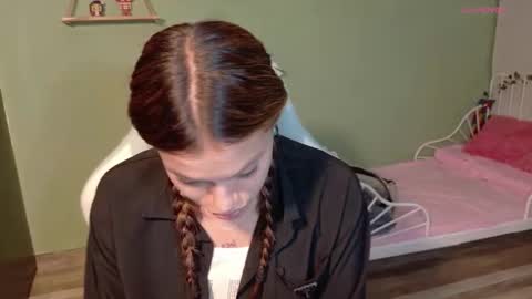 Snapshot of naugthy_muse chatting on 2, 3, 2026 sabrina online show from 2, 3, 2026