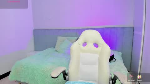 Angela  online show from 13, 10, 2025