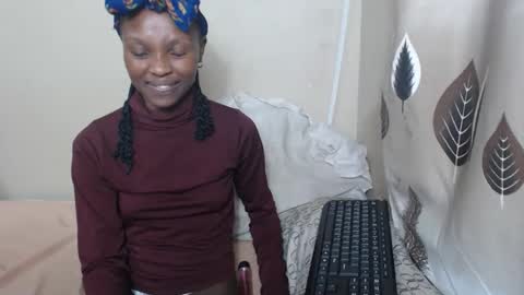 nawtylarissa_ online show from 24, 9, 2025