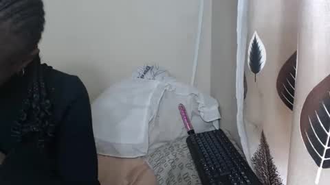 nawtylarissa_ online show from 5, 10, 2025