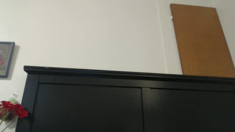 Mimi is dope    online show from 27, 2, 2025