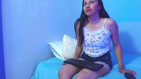 Snapshot of naya_10 chatting on 27, 9, 2025 naya_10 online show from 27, 9, 2025