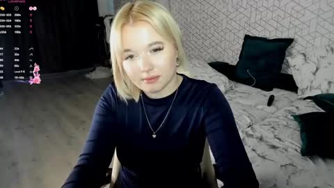 nayalina online show from 22, 4, 2026