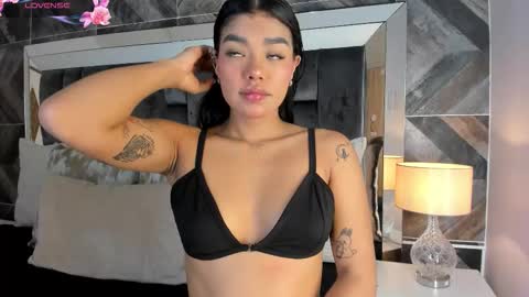 Snapshot of naylagrey chatting on 14, 3, 2026 online show from 14, 3, 2026