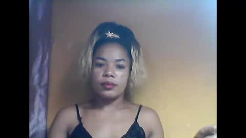 Snapshot of nayrrah chatting on 12, 4, 2026 nayrrah online show from 12, 4, 2026