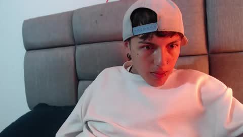 Im Nayton online show from 25, 2, 2026