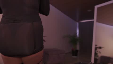 Nefertari online show from 24, 7, 2026