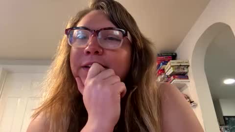 Nealiana online show from 12, 2, 2026