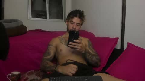 Snapshot of neeii chatting on 2, 1, 2025 Nei turn green online show from 2, 1, 2025