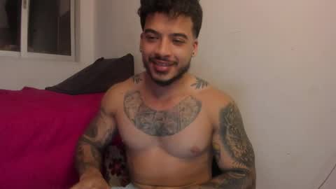 Snapshot of neeii chatting on 27, 2, 2025 Nei turn green online show from 27, 2, 2025