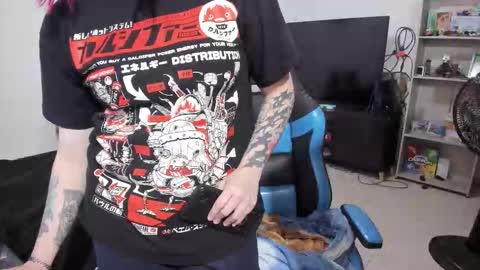 Geek Nicole    im Neeko UwU online show from 16, 12, 2025