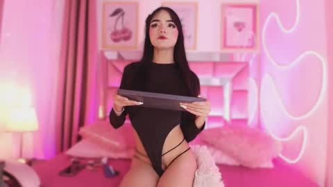 nefera_nox online show from 27, 11, 2025