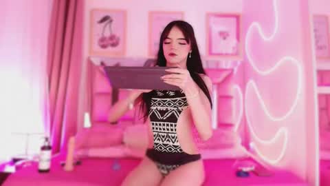 nefera_nox online show from 17, 12, 2025