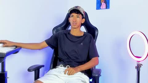 Snapshot of neitan_miller chatting on 4, 6, 2026 neitan online show from 4, 6, 2026
