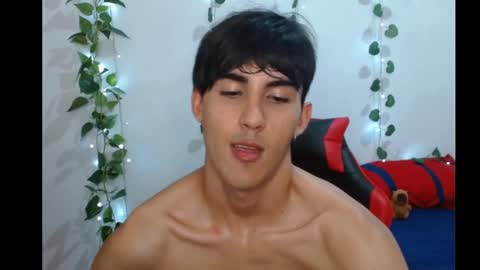 Snapshot of neithanzyn chatting on 8, 3, 2025 Neithanzyn online show from 8, 3, 2025