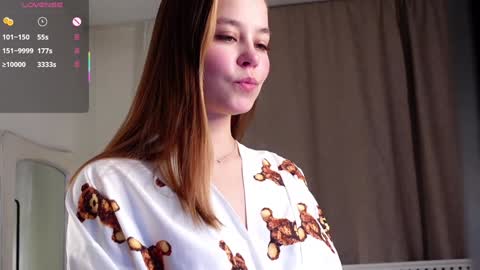 Snapshot of neldaaskins chatting on 21, 1, 2025 Lana online show from 21, 1, 2025