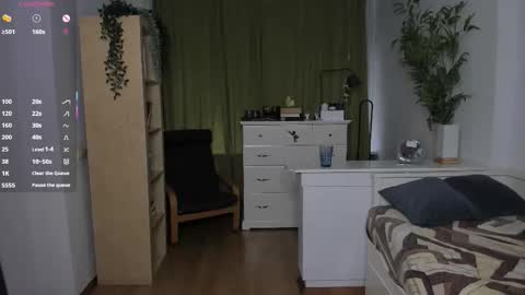 Snapshot of neldaestey chatting on 13, 10, 2025 Vicky and Beatrice online show from 13, 10, 2025