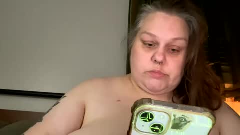 Snapshot of nellatlas chatting on 13, 10, 2025 Nellie Atlas online show from 13, 10, 2025