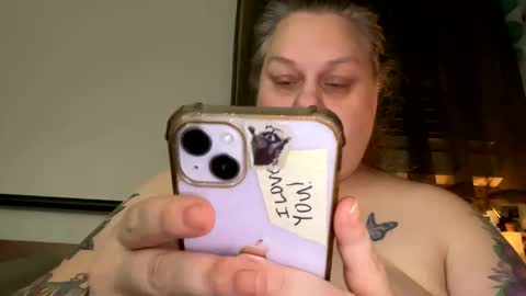 Snapshot of nellatlas chatting on 16, 11, 2025 Nellie Atlas online show from 16, 11, 2025