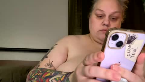 Snapshot of nellatlas chatting on 24, 11, 2025 Nellie Atlas online show from 24, 11, 2025