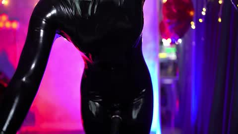    online show from 26, 3, 2026