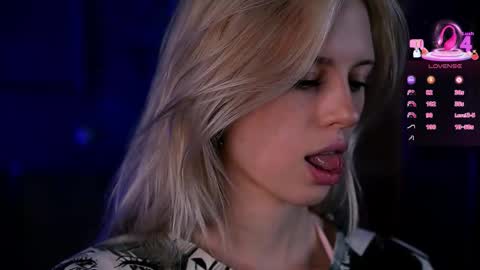 I am Nelly3 online show from 23, 11, 2025