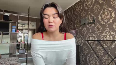 Snapshot of nellytarallo chatting on 14, 3, 2026 Ava online show from 14, 3, 2026