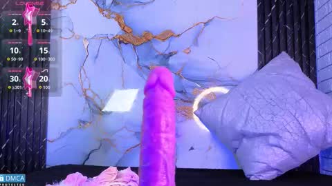 Salome Nena cupcake online show from 5, 11, 2025