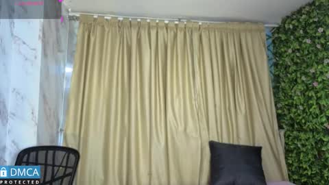 Snapshot of nena_cupcake_ chatting on 25, 3, 2026 Salome Nena cupcake online show from 25, 3, 2026