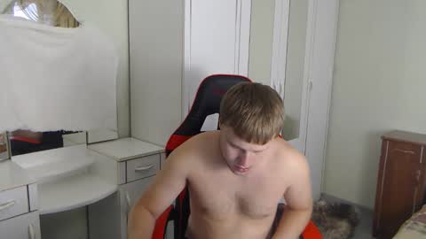 Snapshot of nenvol1 chatting on 28, 9, 2025 better ask online show from 28, 9, 2025