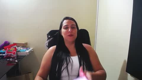 Snapshot of neny445 chatting on 9, 1, 2025 kelly lopez online show from 9, 1, 2025