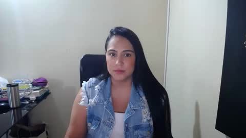 Snapshot of neny445 chatting on 29, 1, 2025 kelly lopez online show from 29, 1, 2025