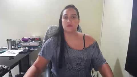 Snapshot of neny445 chatting on 29, 11, 2025 kelly lopez online show from 29, 11, 2025