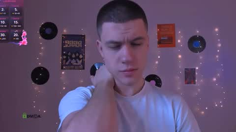 neo_raze_ online show from 8, 3, 2026