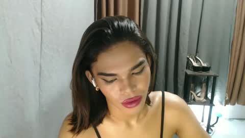 Snapshot of neomi_hardcock chatting on 20, 5, 2026 neomi online show from 20, 5, 2026