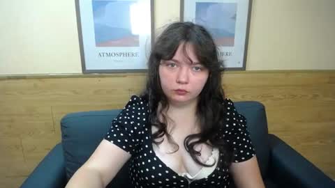 Snapshot of neonilalisova chatting on 16, 7, 2026 NeonilaLisova online show from 16, 7, 2026