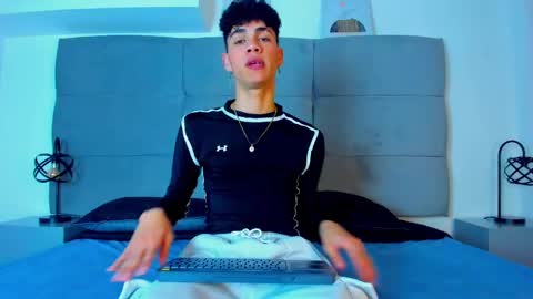  NeoRaptis  jhonatan  online show from 18, 2, 2025