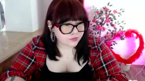 Snapshot of nereia chatting on 14, 5, 2026 nereia online show from 14, 5, 2026
