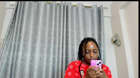 Snapshot of netfux_and_chill chatting on 16, 5, 2026 netfux_and_chill online show from 16, 5, 2026