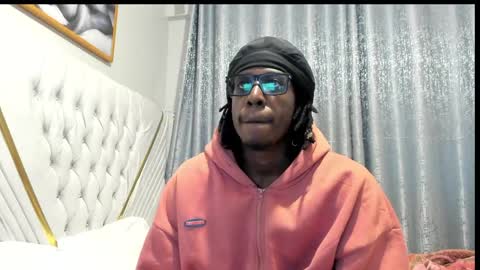 Snapshot of netfux_and_chill chatting on 18, 5, 2026 netfux_and_chill online show from 18, 5, 2026
