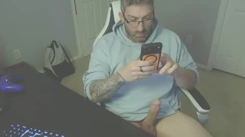 Snapshot of newevo chatting on 23, 5, 2026 newevo online show from 23, 5, 2026