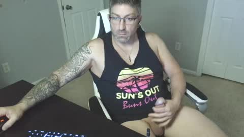 Snapshot of newevo chatting on 6, 7, 2026 newevo online show from 6, 7, 2026