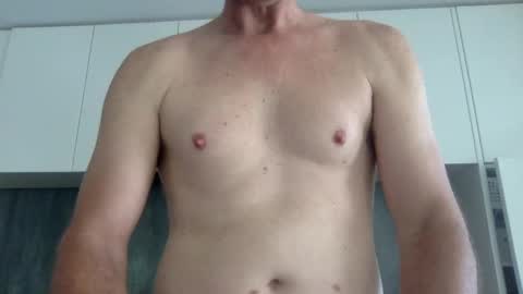 Snapshot of newysub75 chatting on 11, 12, 2024 newysub75 online show from 11, 12, 2024