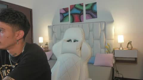 Snapshot of nextboywell1 chatting on 12, 4, 2026 Yeison online show from 12, 4, 2026