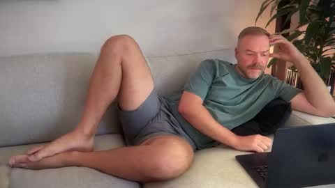 Guy online show from 8, 2, 2025