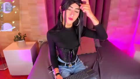 Nico  online show from 22, 7, 2026